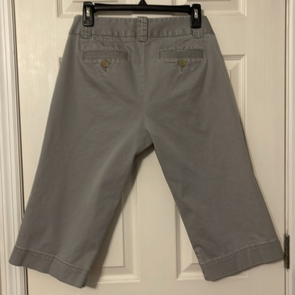 J Crew Favorite Fit Capris Sz 8 Gray - Picture 2 of 3